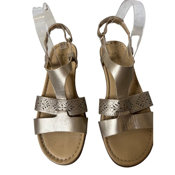 Naturalizer Womens Leather Sandals With Laser Cut Straps 8M Beige Ankle Closure - Picture 1 of 14
